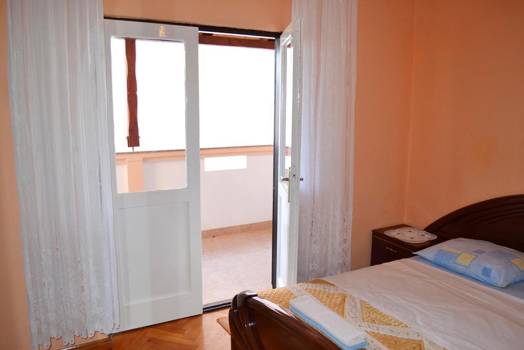 Apartment And Rooms Toka Zadar Oda fotoğraf